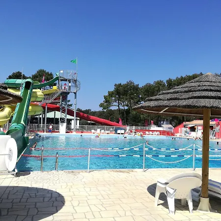 Camping Mobil-home 4*